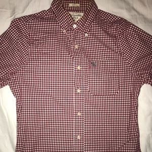 Men’s Abercrombie button-up long-sleeve shirt.